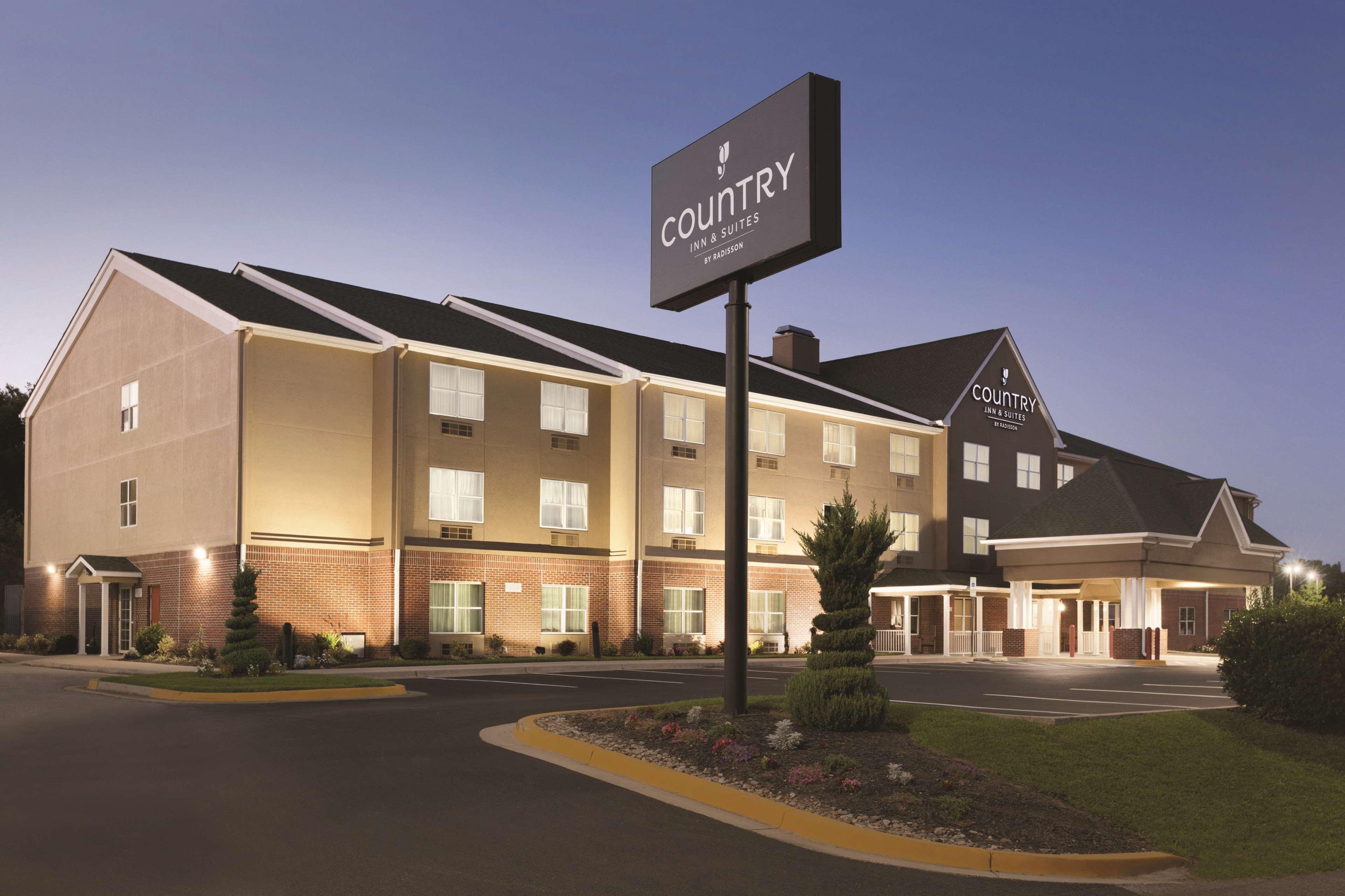 Country Inn & Suites By Radisson, Washington, Dc East - Capitol Heights, Md Dış mekan fotoğraf