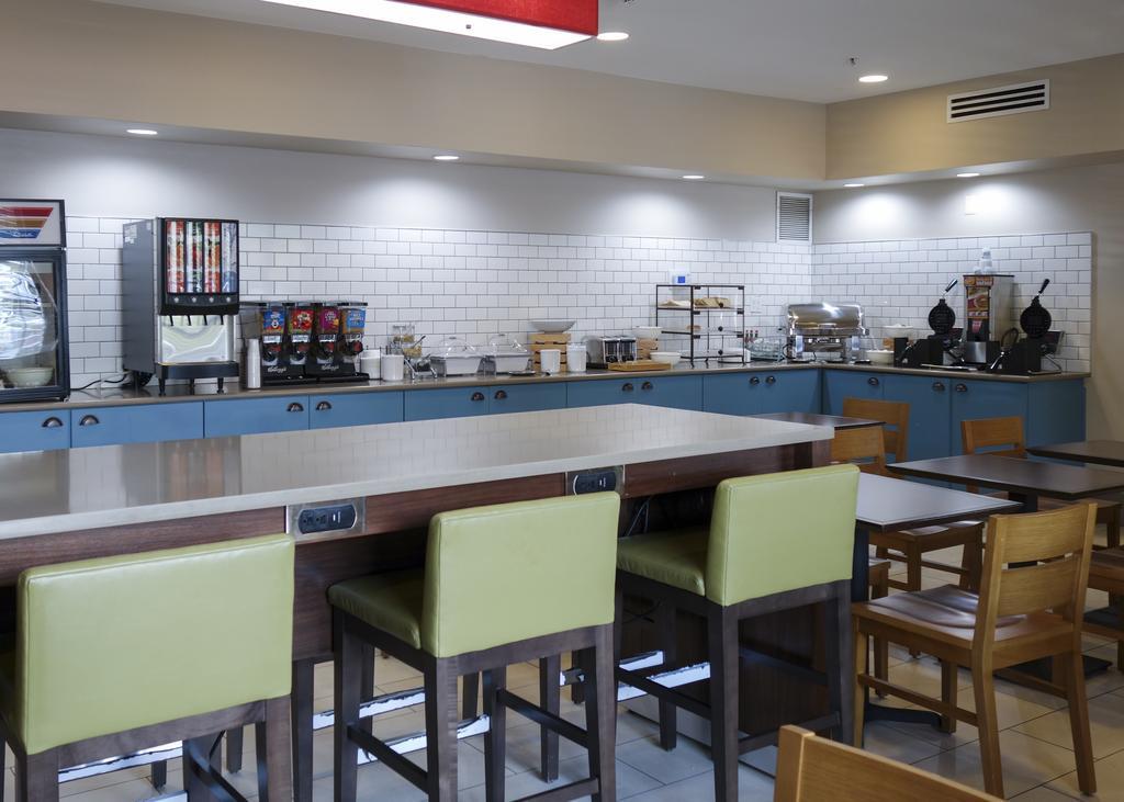 Country Inn & Suites By Radisson, Washington, Dc East - Capitol Heights, Md Dış mekan fotoğraf